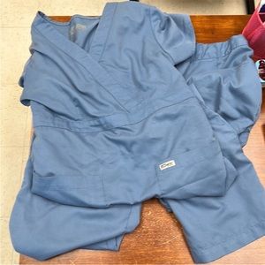 Greys anatomy scrubs size M